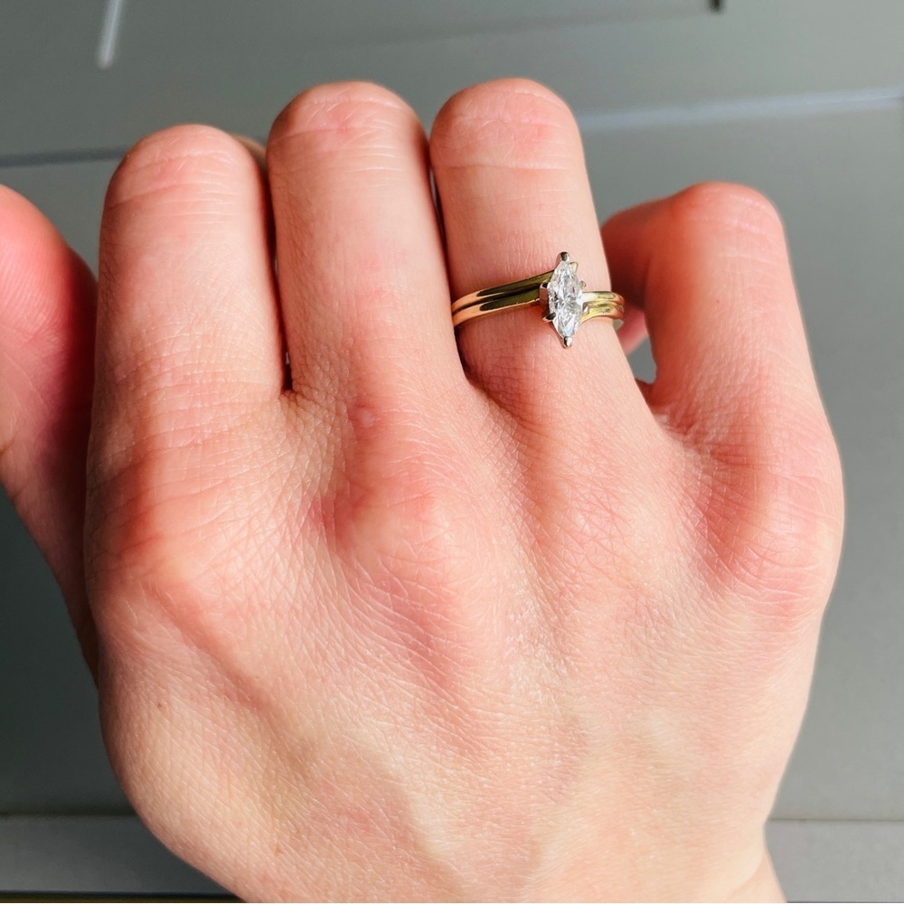 Estate Genuine Diamond Marquise Cut 10k Gold Double Band Ring Circa 1970 - Picture 3 of 13